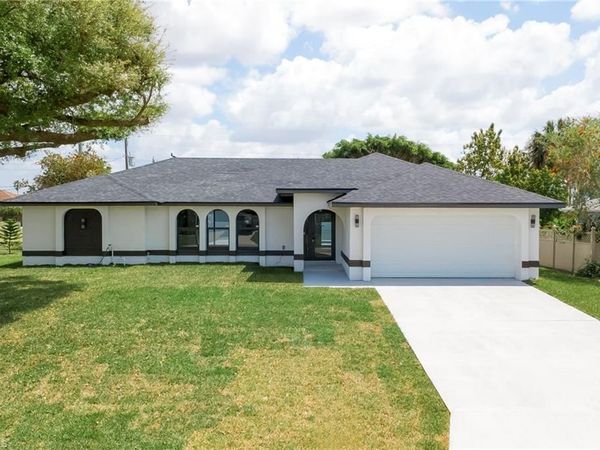 4305 SW 1st AVE , CAPE CORAL, FL 33914
