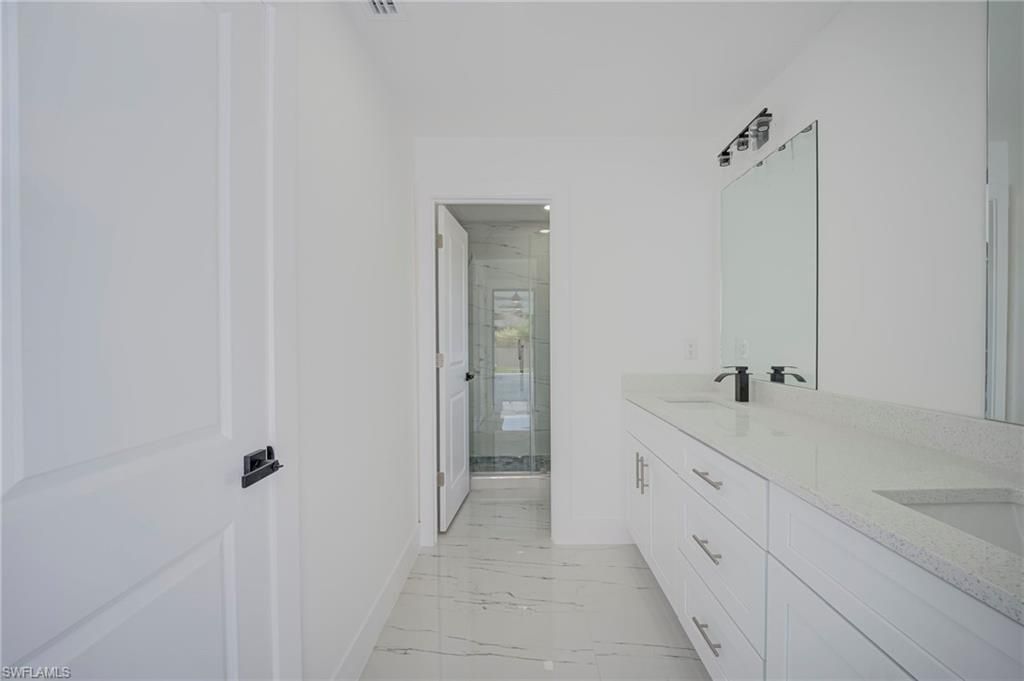 4305 SW 1st Ave , Cape Coral, FL 33914 Photo