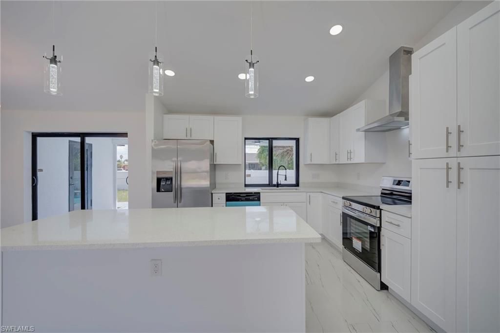 4305 SW 1st Ave , Cape Coral, FL 33914 Photo