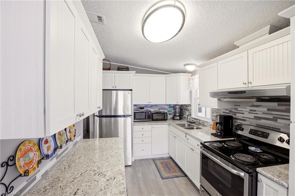 4940 Pinfish Ln, Saint James City, FL 33956 Photo