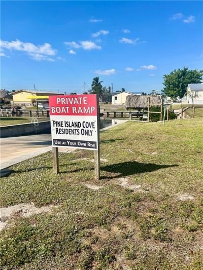 4940 Pinfish Ln, Saint James City, FL 33956 Photo