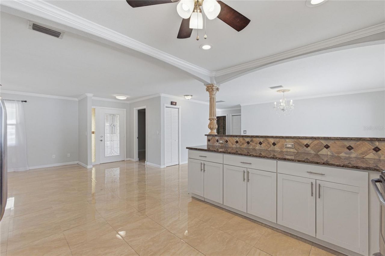 6904 Pennsylvania Avenue, Sarasota, FL 34243 Photo