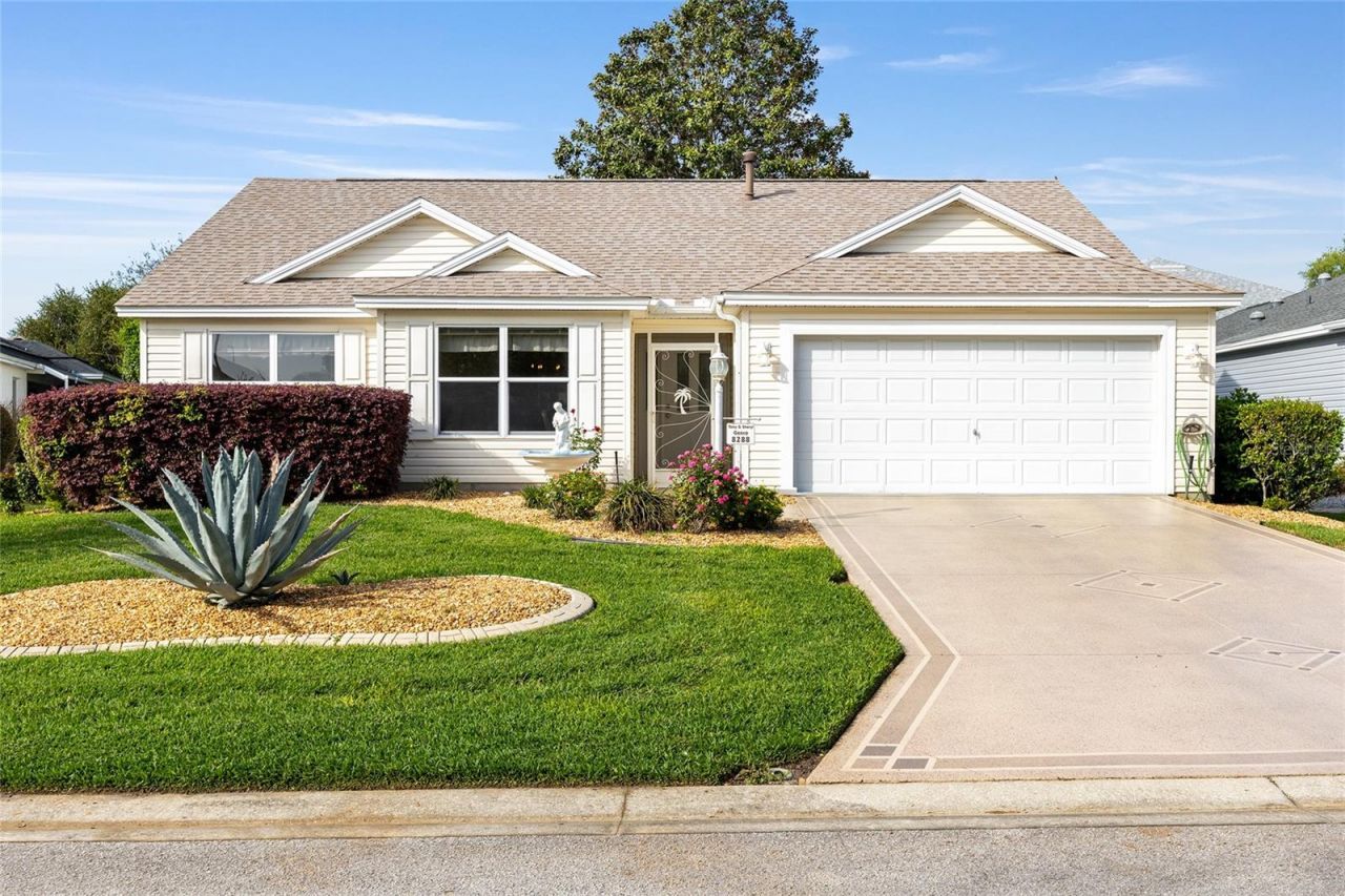 8288 SE 176th Lawson Loop , The Villages, FL 32162 Main Photo