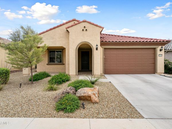 27383 W WAHALLA Lane, Buckeye, AZ 85396
