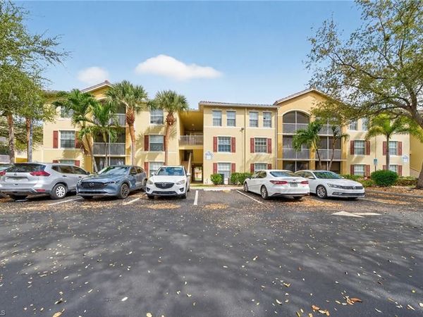 4135 Residence DR, Unit 602, FORT MYERS, FL 33901