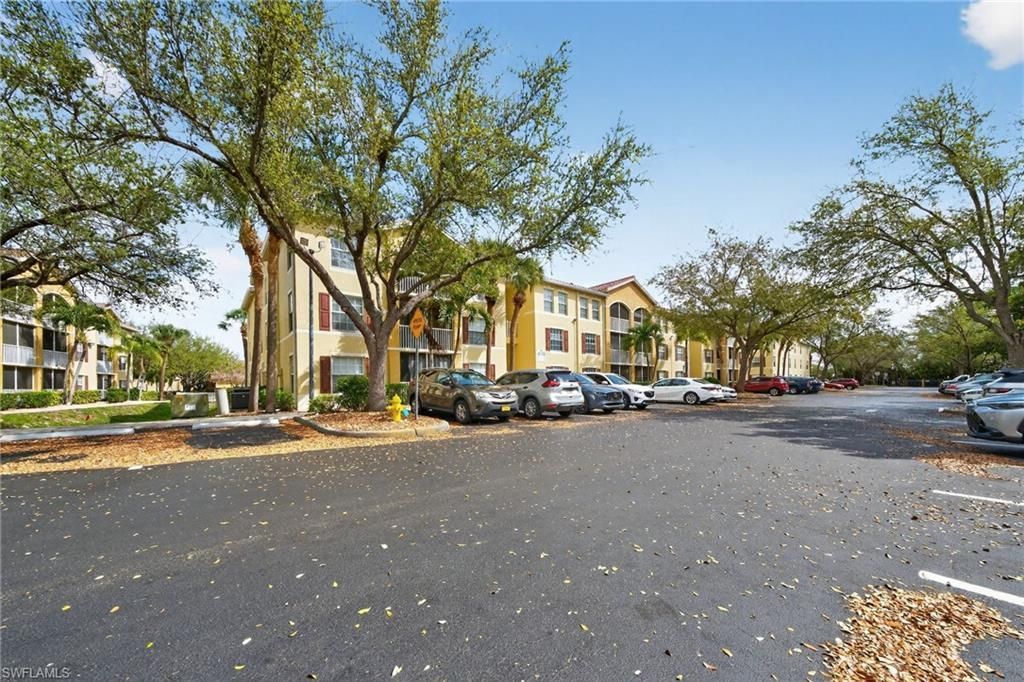 4135 Residence Dr, Unit 602, Fort Myers, FL 33901 Photo