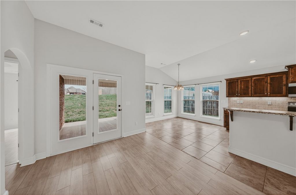 611 Arkansas Black, Centerton, AR 72712 Main Photo