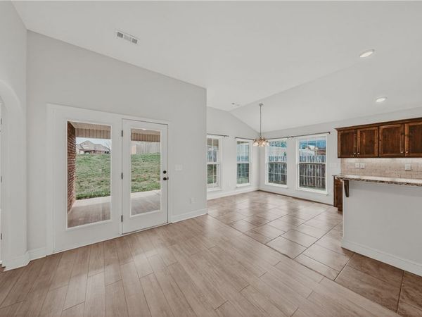 611 Arkansas Black, Centerton, AR 72712