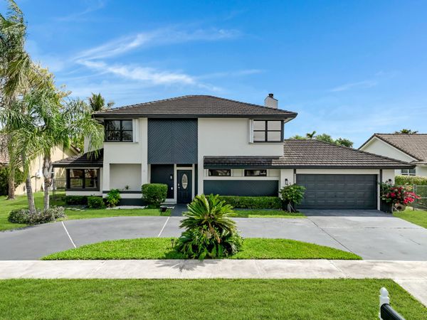 6840 W Wedgewood Avenue, Davie, FL 33331