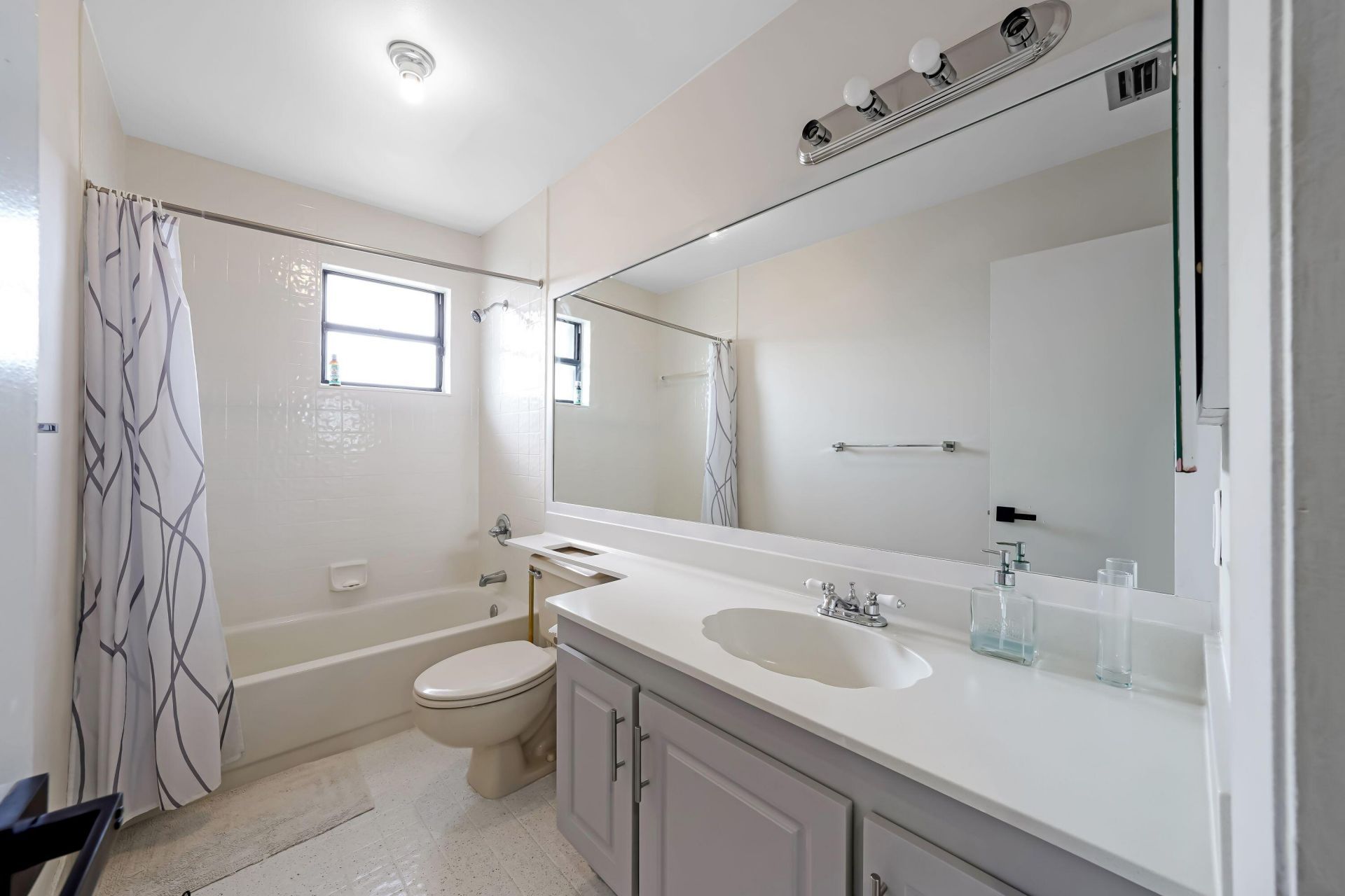 6840 W Wedgewood Avenue, Davie, FL 33331 Photo