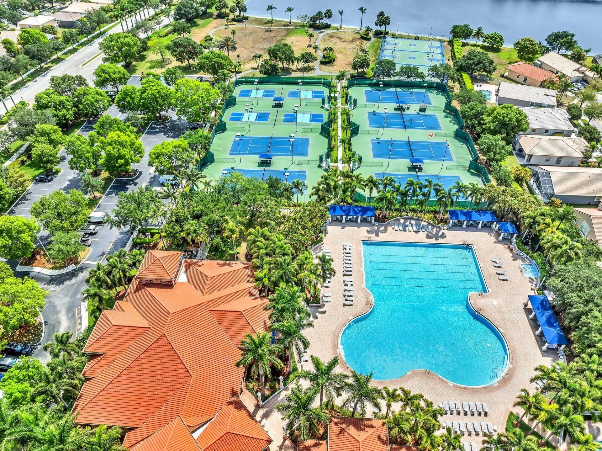 6840 W Wedgewood Avenue, Davie, FL 33331 Photo