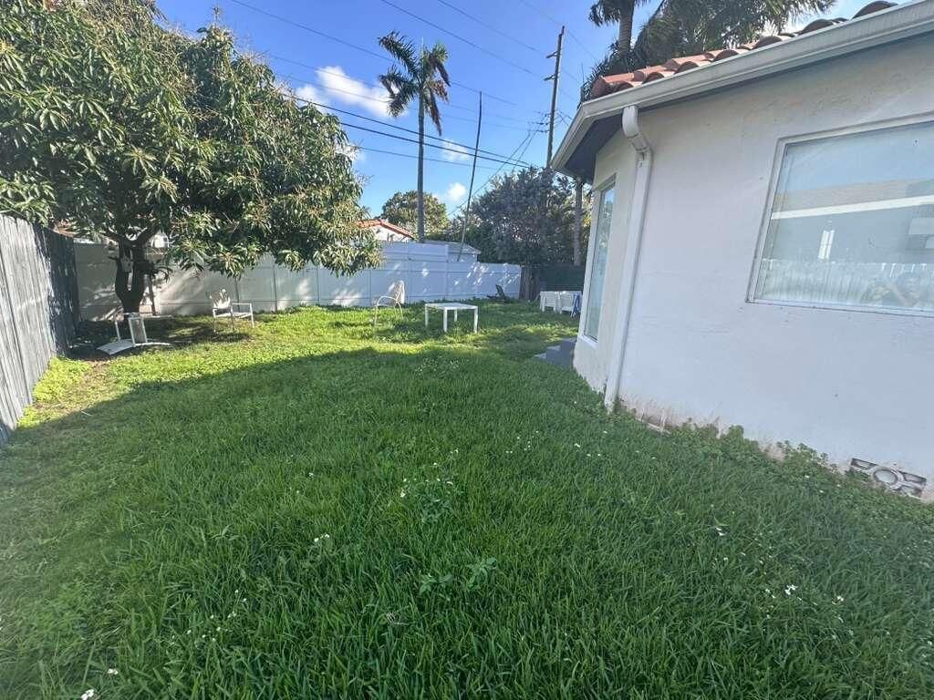 1460 Marseille Drive, Miami Beach, FL 33141 Photo