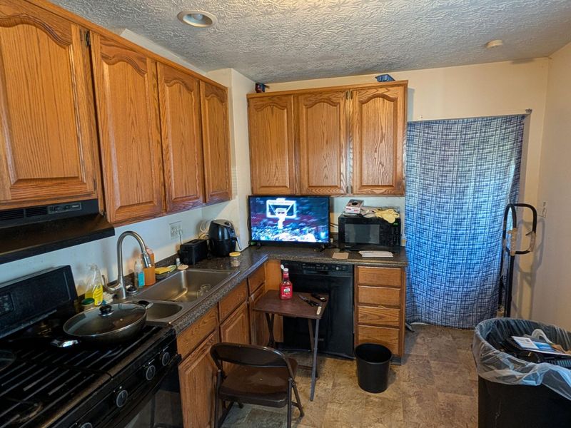 2728 Perdue Avenue , Columbus, OH 43211 Photo 3