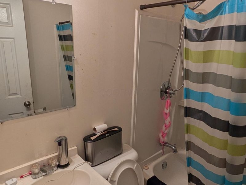 2728 Perdue Avenue , Columbus, OH 43211 Photo 6