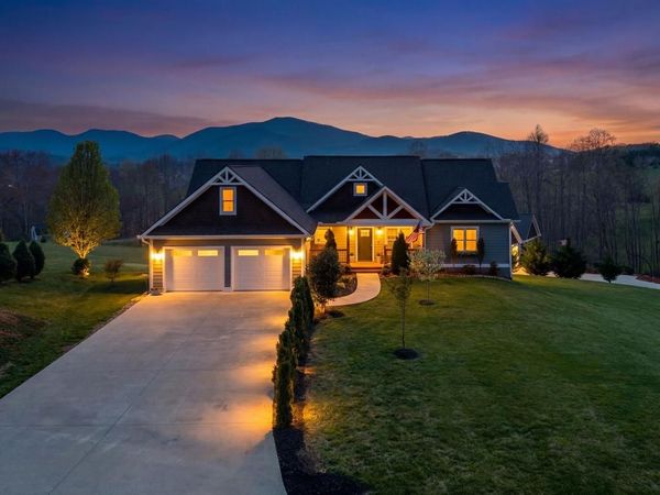 958 New Forest Road, Young Harris, GA 30582