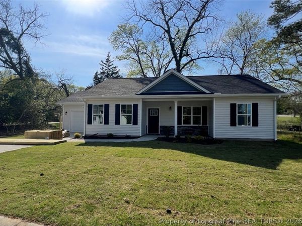 320 Currie Court, Fayetteville, NC 28301