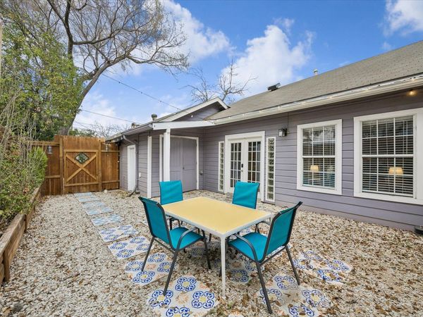 211 Lessin LN, Unit B, Austin, TX 78704