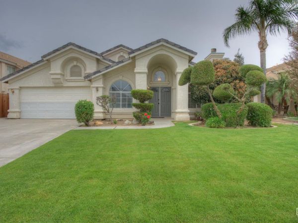 10104 Brookline Woods Drive, Bakersfield, CA 93312