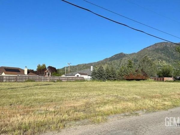 18140 Bold Venture Drive, Tehachapi, CA 93561