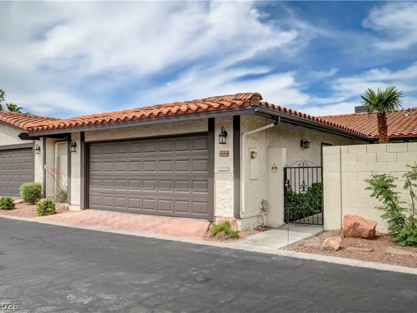 2494 Swan Lane , Las Vegas, NV 89121