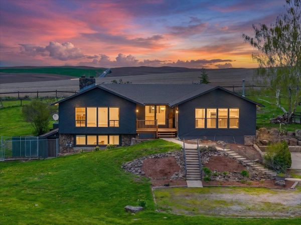 1112 E Jennings Rd, Spangle, WA 99031