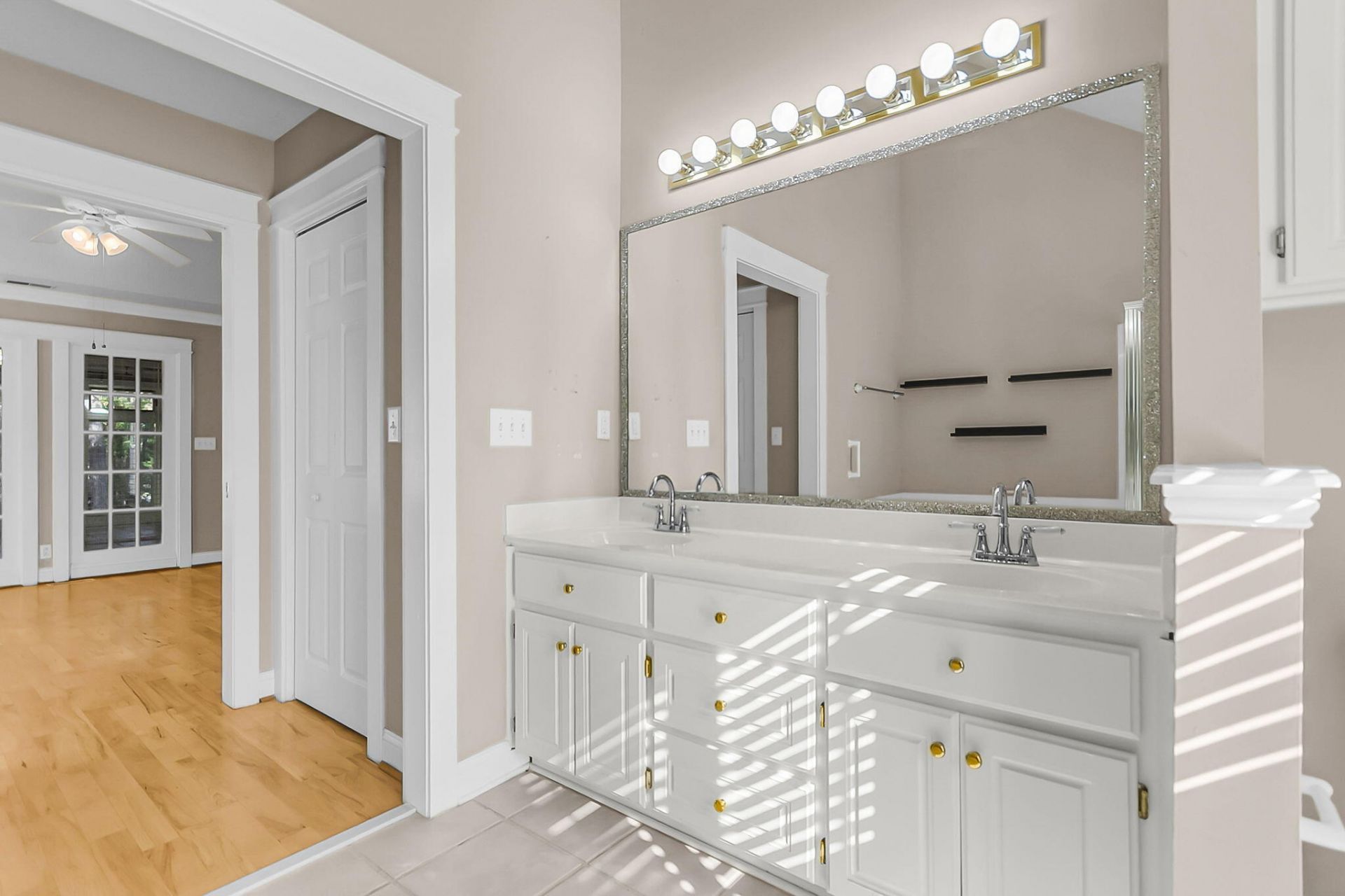 200 Castle Harbor Drive Photo 14