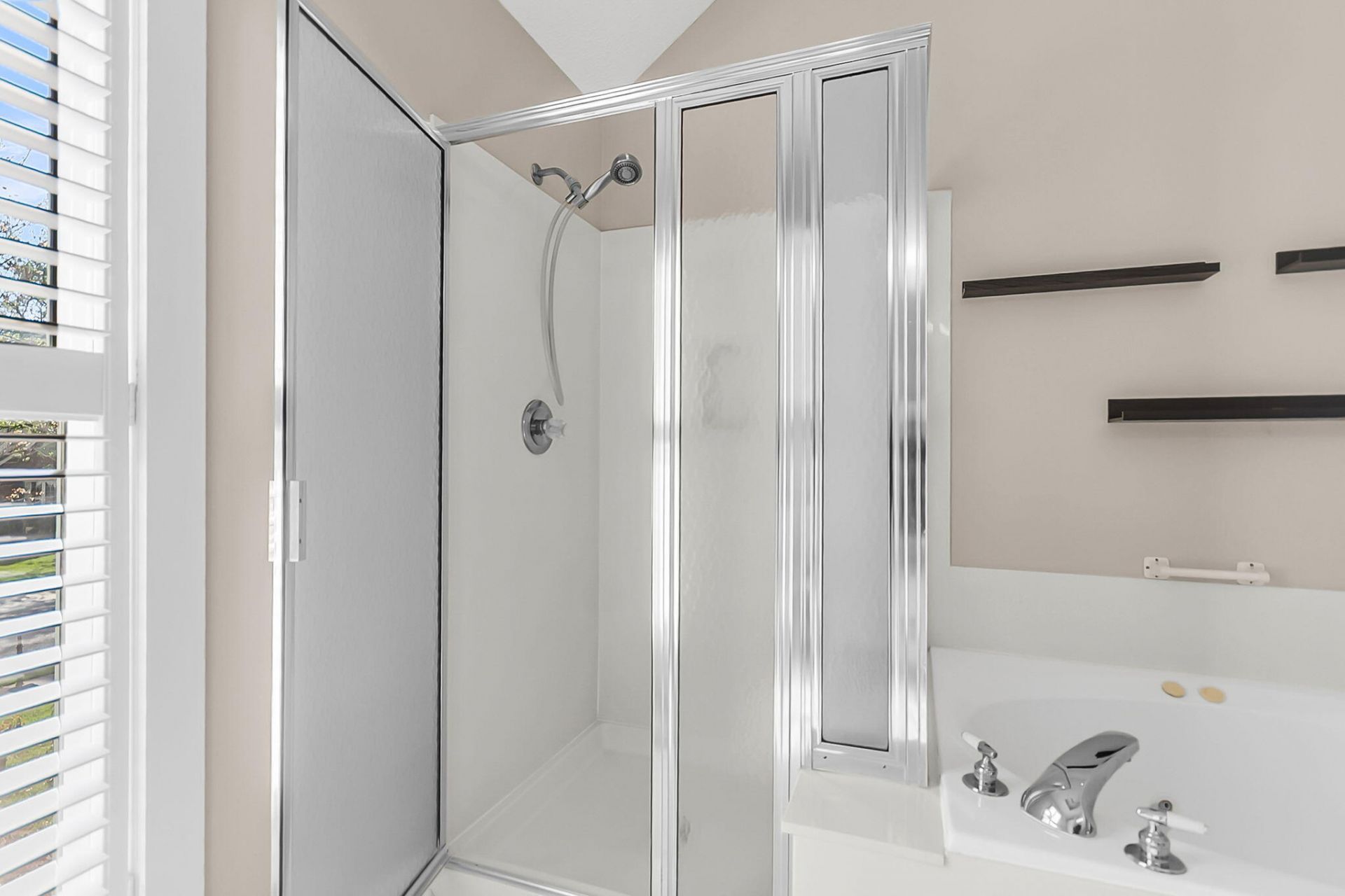 200 Castle Harbor Drive Photo 15