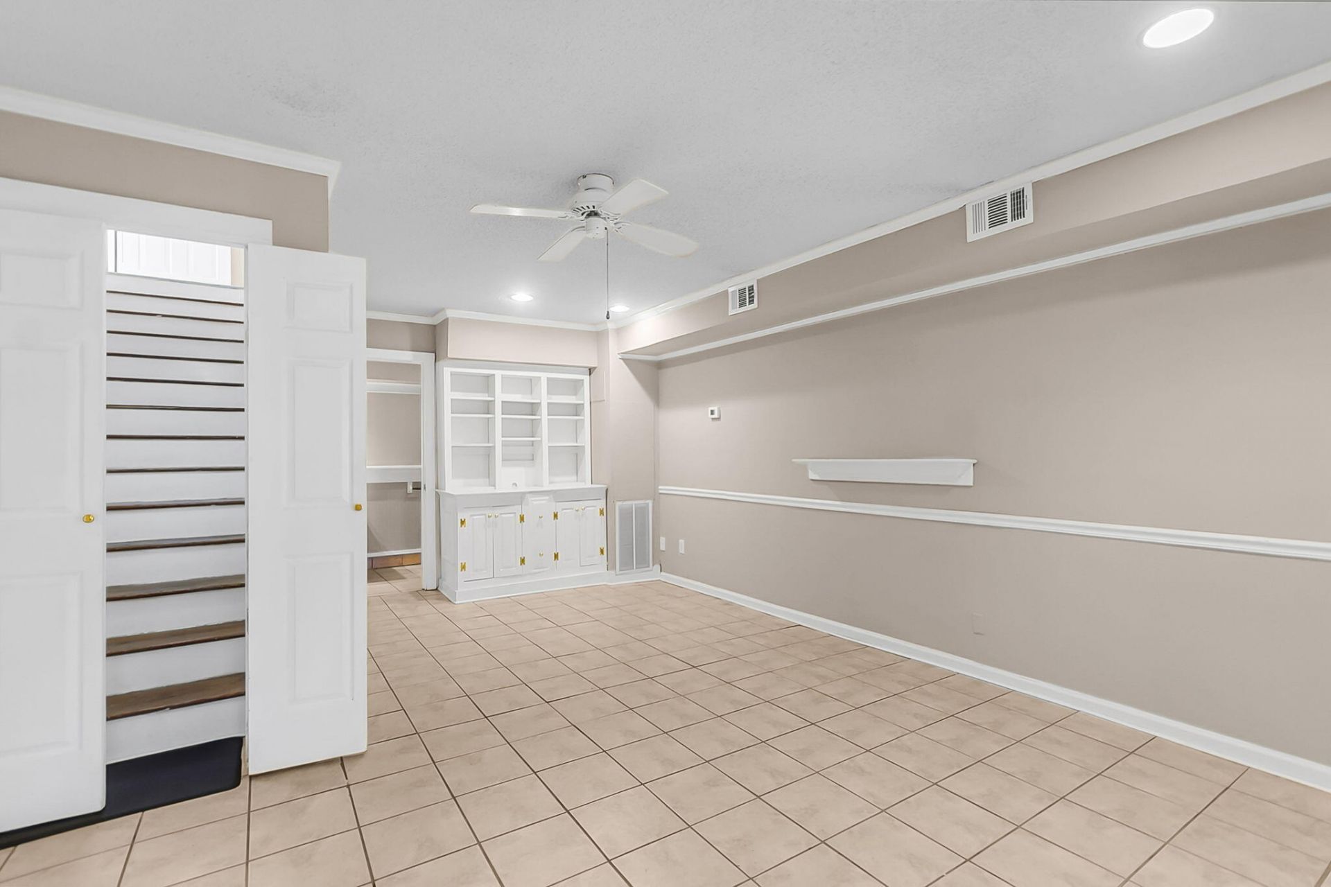 200 Castle Harbor Drive Photo 26