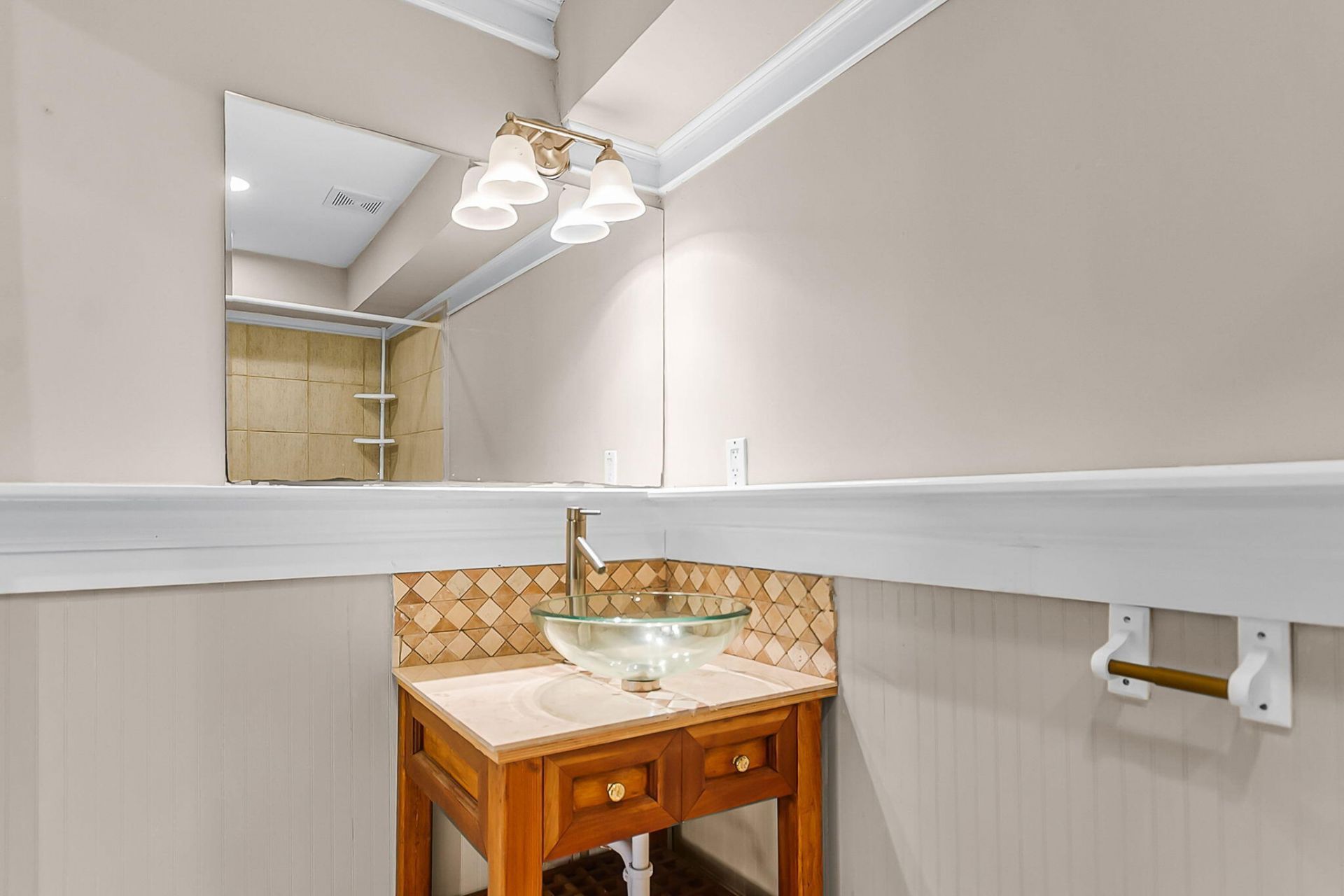 200 Castle Harbor Drive Photo 27