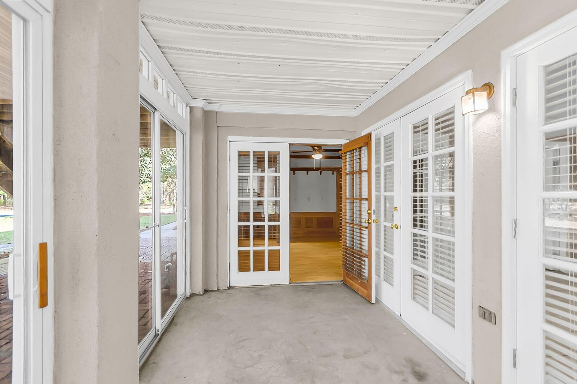 200 Castle Harbor Drive Photo 31