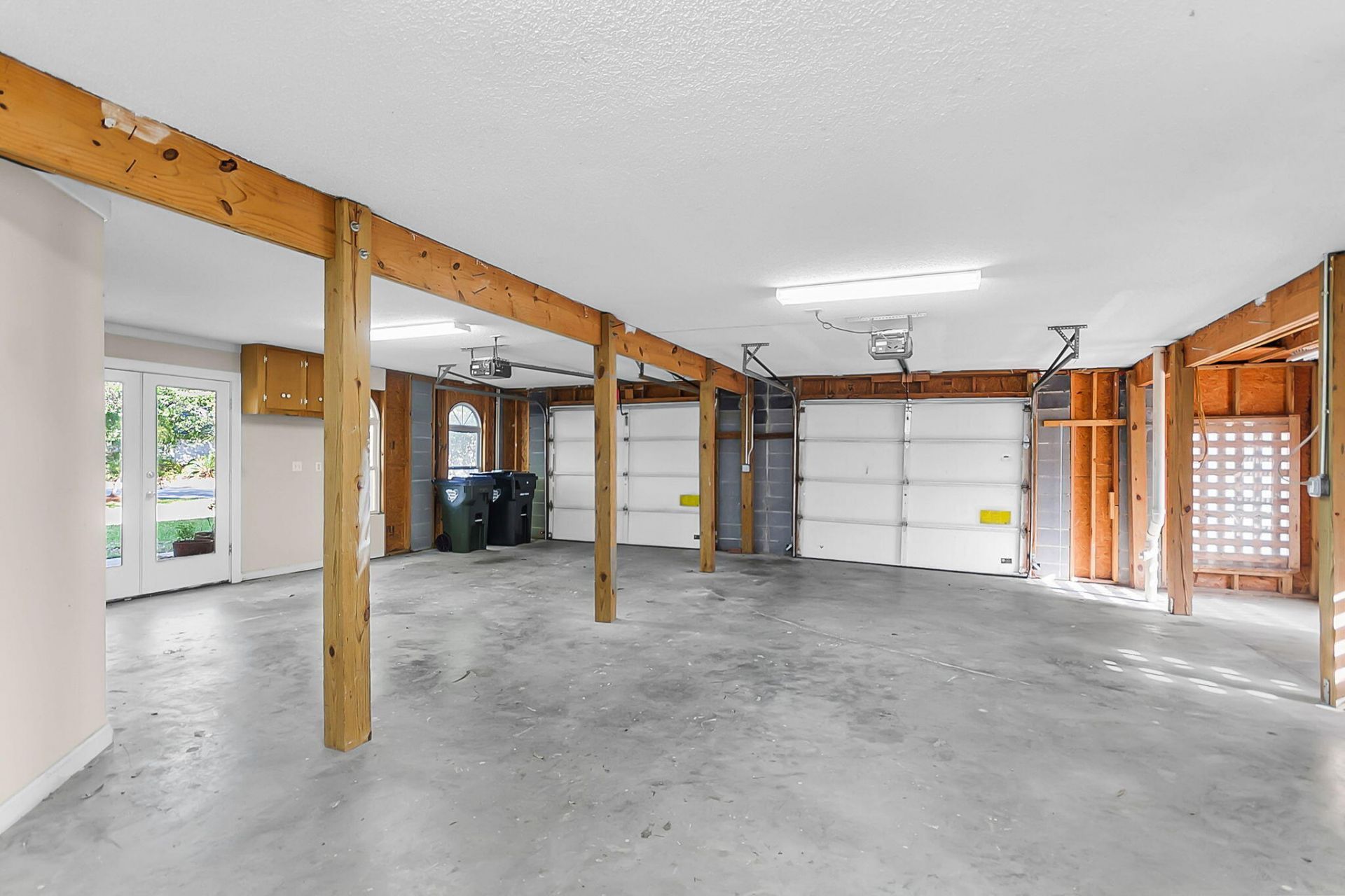 200 Castle Harbor Drive Photo 32