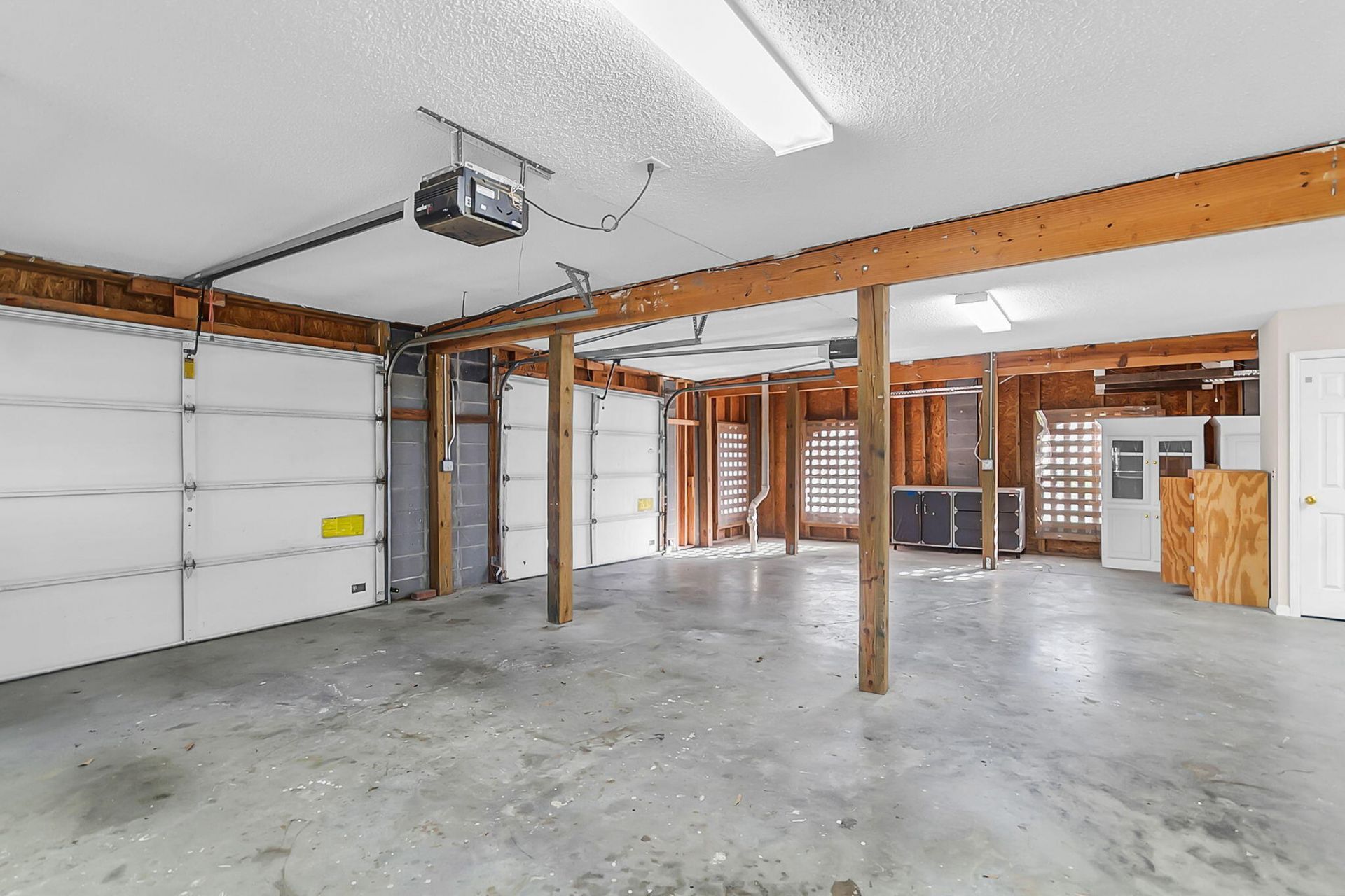 200 Castle Harbor Drive Photo 33