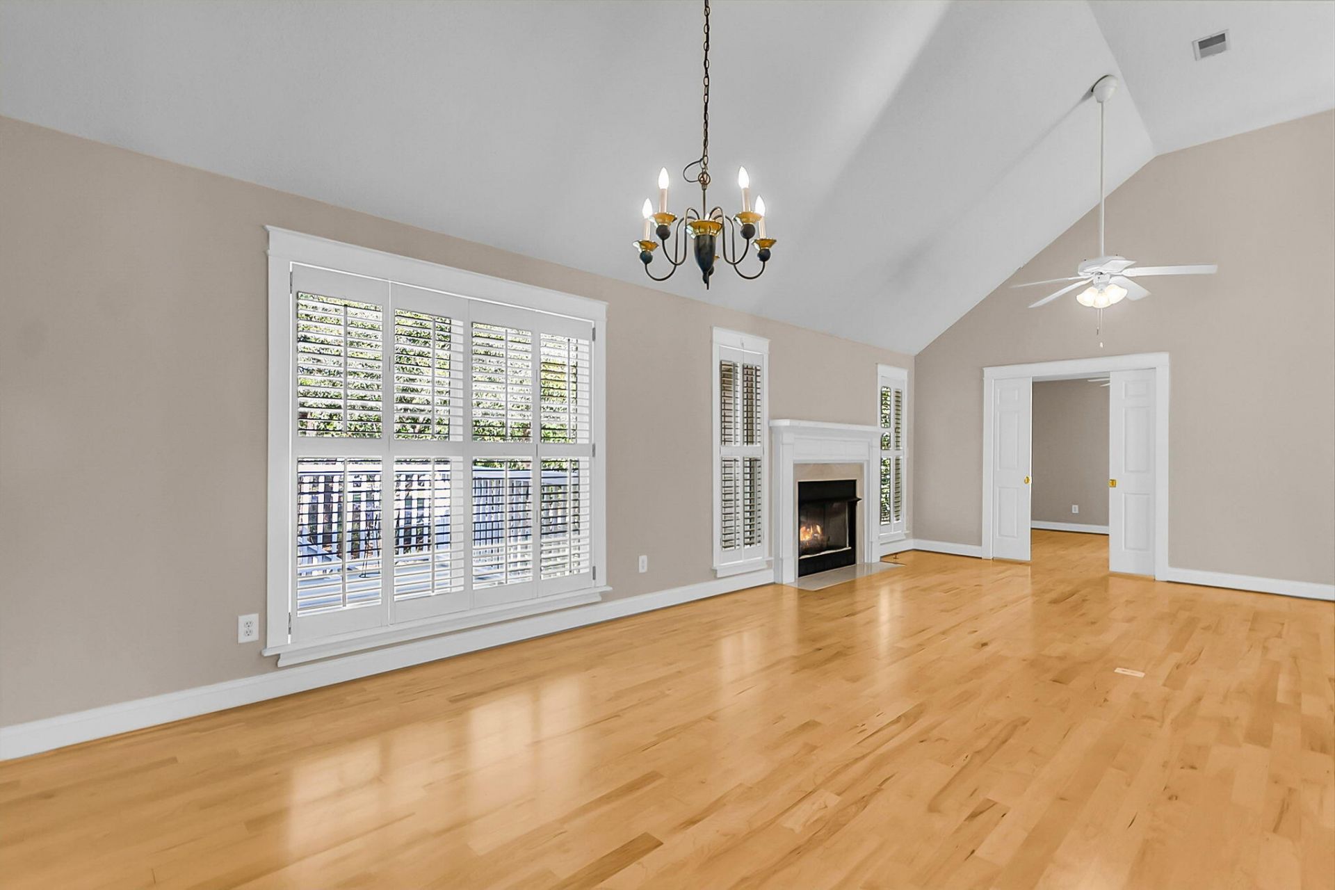 200 Castle Harbor Drive Photo 7