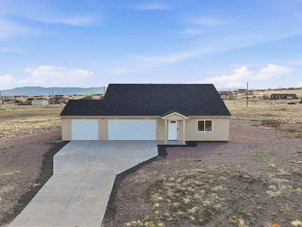 1743 N Heron Dr, Pueblo West, CO 81007