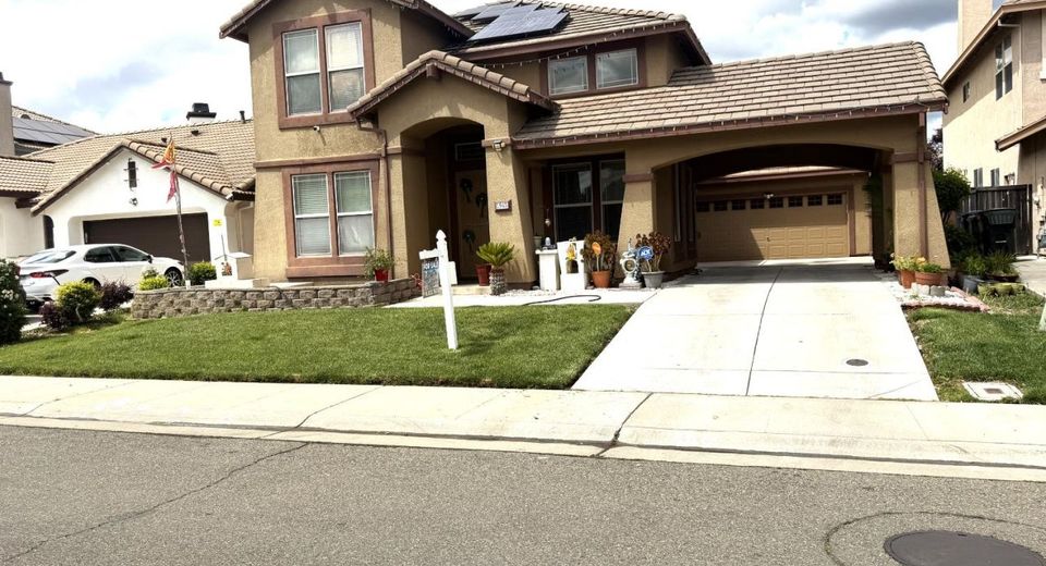 1945 Richfield Way, Sacramento, CA 95832 Photo