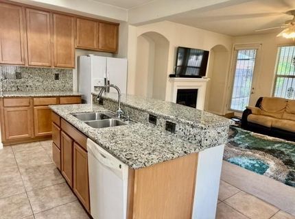 1945 Richfield Way, Sacramento, CA 95832 Photo