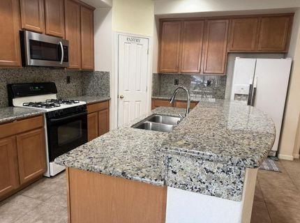 1945 Richfield Way, Sacramento, CA 95832 Photo