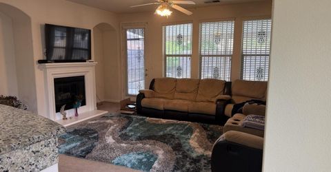 1945 Richfield Way, Sacramento, CA 95832 Photo