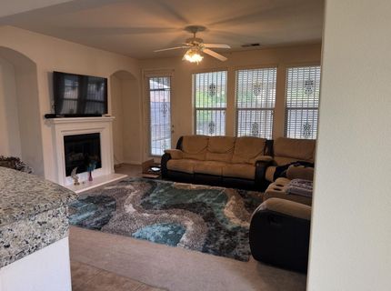 1945 Richfield Way, Sacramento, CA 95832 Photo