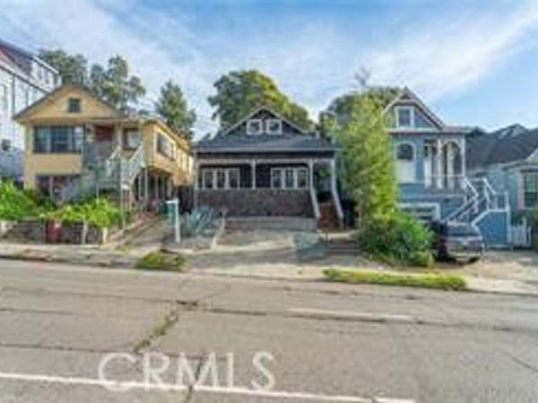 3520 Harrison Street, Oakland, CA 94611