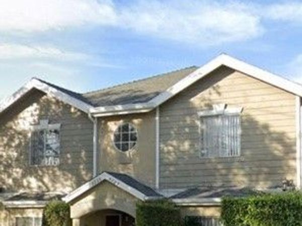 5725 Case Avenue, Unit 4, North Hollywood, CA 91601