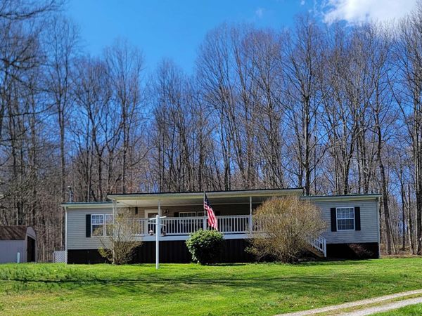 99 Arrowhead Drive, Belington, WV 26250