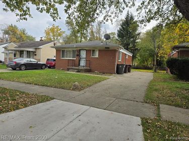 26911 YALE Street , Inkster, MI 48141