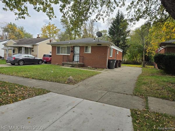 26911 YALE Street, Inkster, MI 48141