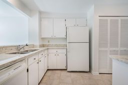 1133 Shadow Lake Circle photo 4