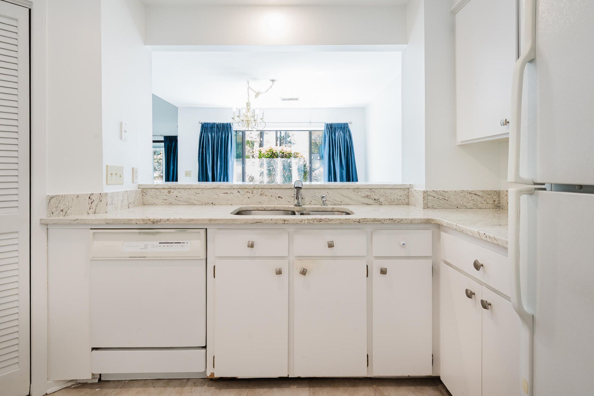 1133 Shadow Lake Circle Photo 6