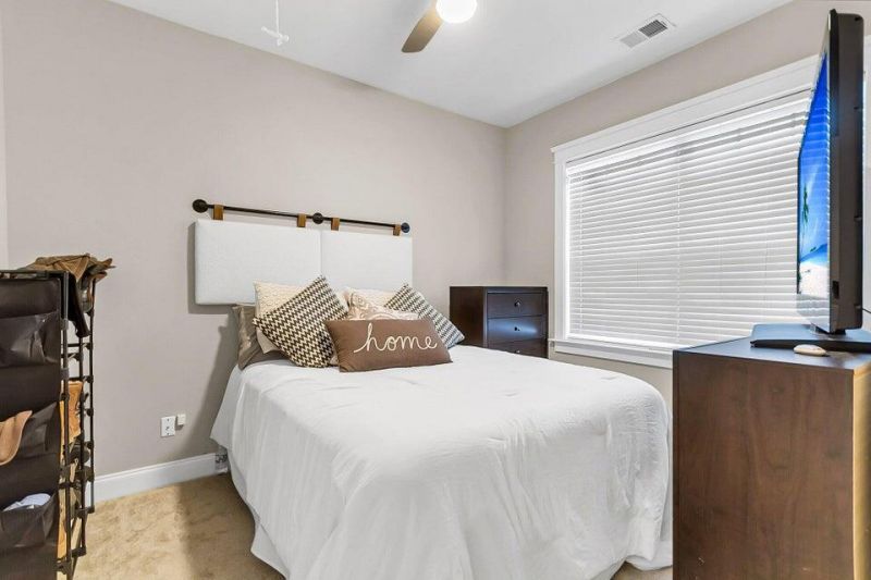 324 Barberry Street Photo 28