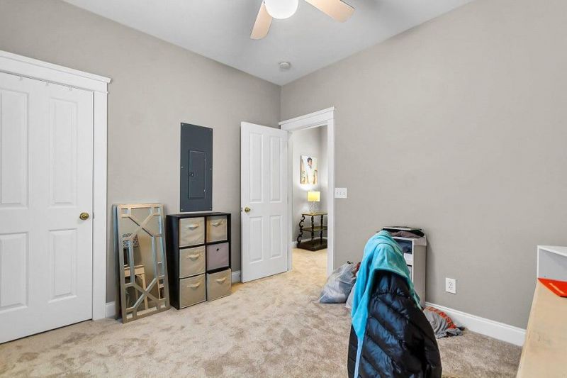 324 Barberry Street Photo 31