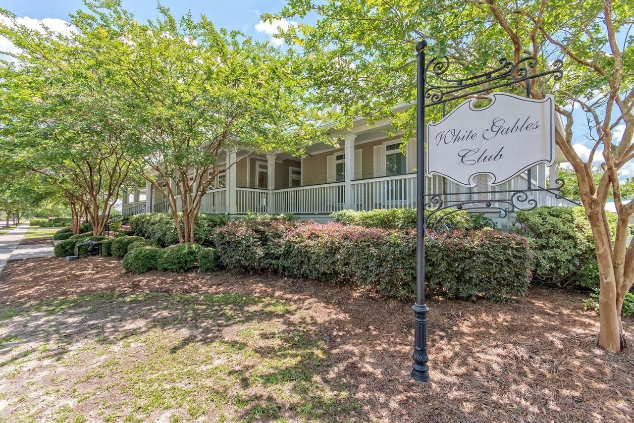 324 Barberry Street Photo 46