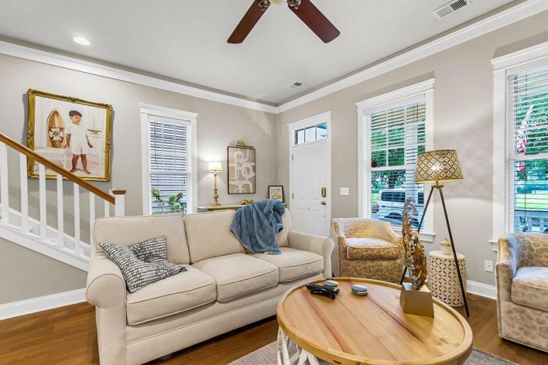 324 Barberry Street Photo 8